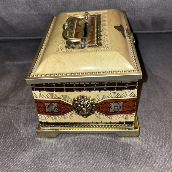 Vintage Bluebird Confectionery Tin Coin Bank. England. - Picture 6 of 7